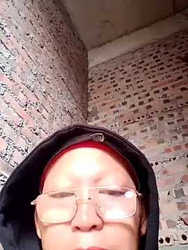 nui-show online show from December 2025 01:54:02 AM