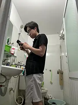 liamhn2k4 online show from March 2026 11:53:02 AM