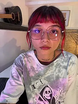 Emma duff online show from March 2026 07:49:01 PM