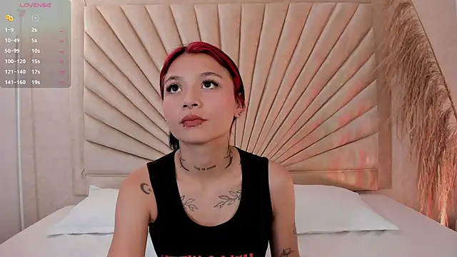 Emma duff online show from November 2025 12:09:01 PM