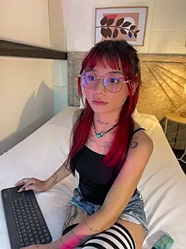 Emma duff online show from March 2026 08:03:02 PM