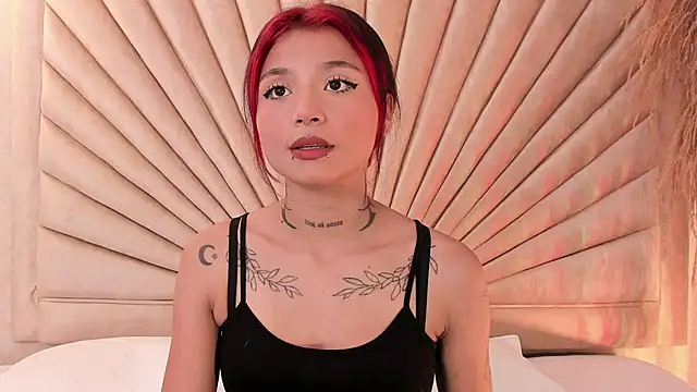 Emma duff online show from October 2025 11:42:01 AM