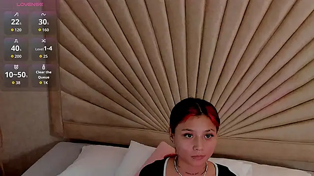 Emma duff online show from December 2025 08:14:02 PM