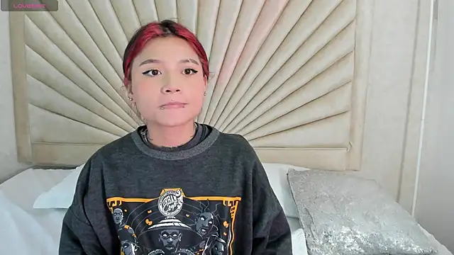 Emma duff online show from December 2025 11:31:01 AM