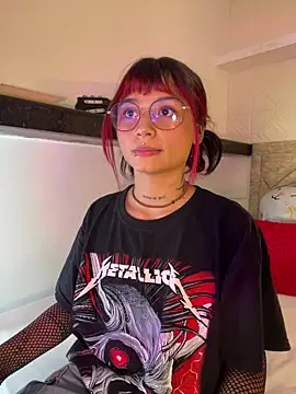 Emma duff online show from April 2026 07:41:02 PM