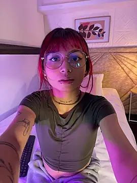 Emma duff online show from March 2026 07:40:01 PM