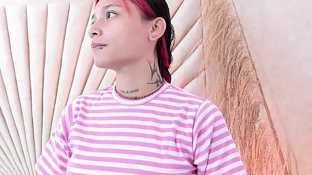 Emma duff online show from October 2025 12:26:02 PM