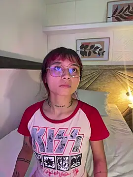 Emma duff online show from March 2026 07:26:01 PM