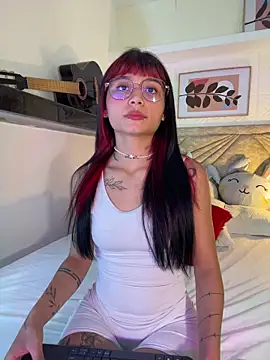 Emma duff online show from April 2026 07:37:01 PM