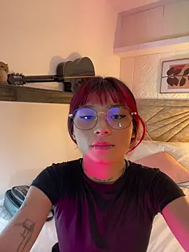 Emma duff online show from March 2026 07:32:01 PM