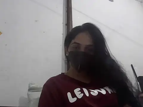 shainiasha1 online show from October 2025 04:59:02 PM
