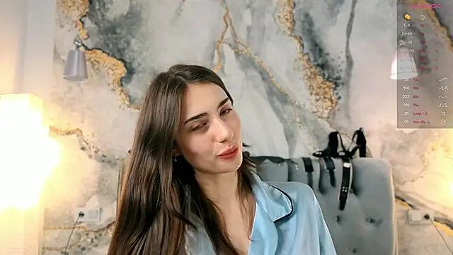 Chloewilldd online show from October 2025 06:52:02 PM