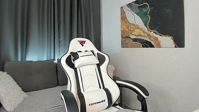 bella xx   online show from October 2025 03:16:01 AM