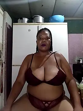 boobsqueenxo online show from November 2025 06:19:01 PM