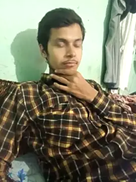 Snapshot of maxmishra18 chatting on October 2025 09:52:02 AM maxmishra18 online show from October 2025 09:52:02 AM