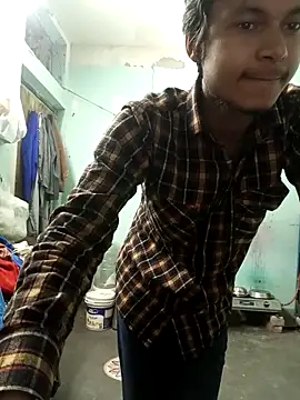 Snapshot of maxmishra18 chatting on December 2025 04:13:02 AM maxmishra18 online show from December 2025 04:13:02 AM