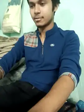 Snapshot of maxmishra18 chatting on November 2025 07:46:01 AM maxmishra18 online show from November 2025 07:46:01 AM