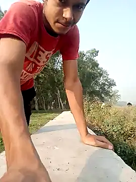 Snapshot of maxmishra18 chatting on October 2025 03:05:01 AM maxmishra18 online show from October 2025 03:05:01 AM