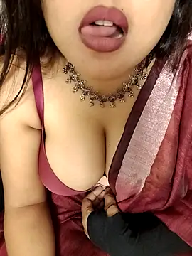 Cuty-Lina online show from November 2025 03:16:01 PM