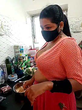 Cuty-Lina online show from November 2025 08:02:02 AM