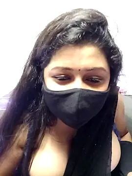 Cuty-Lina online show from November 2025 07:08:02 PM