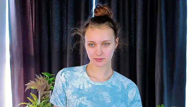 FoxFever online show from November 2025 06:51:02 AM