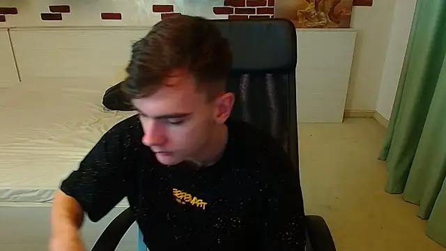 BradyFlint online show from December 2025 05:41:01 AM