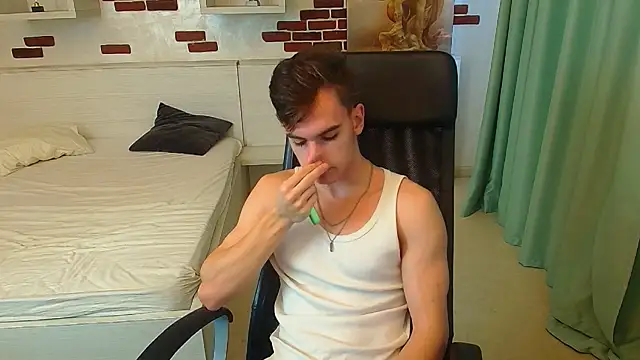 BradyFlint online show from October 2025 06:23:02 AM