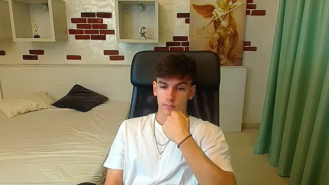 BradyFlint online show from November 2025 06:13:01 AM