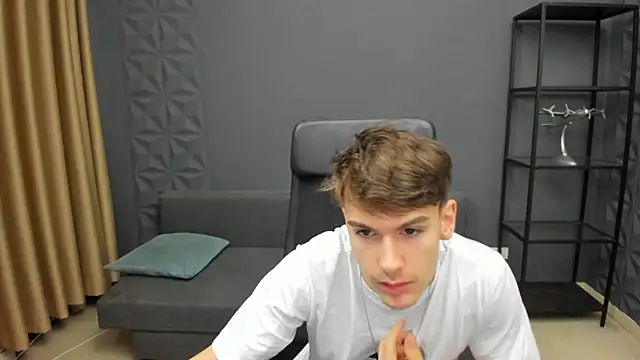 BradyFlint online show from April 2026 04:41:02 AM