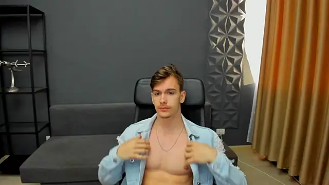 BradyFlint online show from April 2026 04:36:02 AM