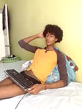 skinnyxsoo online show from October 2025 05:05:01 PM