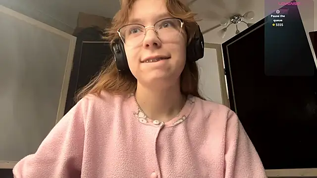 JuneCooper online show from October 2025 08:11:01 AM