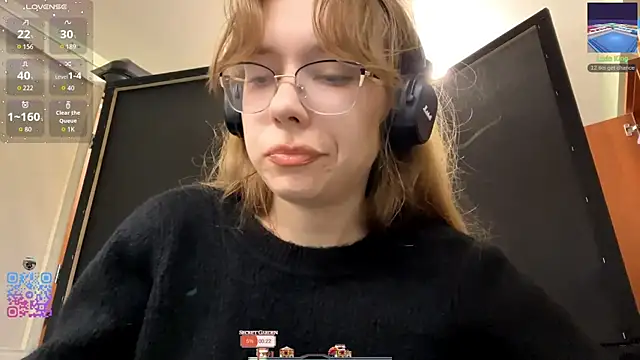 Snapshot of JuneCooper chatting on October 2025 01:57:02 PM JuneCooper online show from October 2025 01:57:02 PM