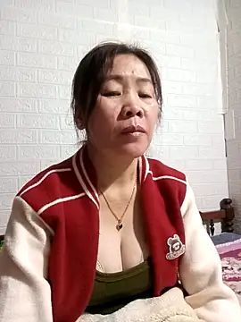 tabby-cat11 online show from December 2025 01:49:02 AM