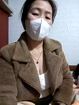 tabby-cat11 online show from November 2025 06:19:02 PM