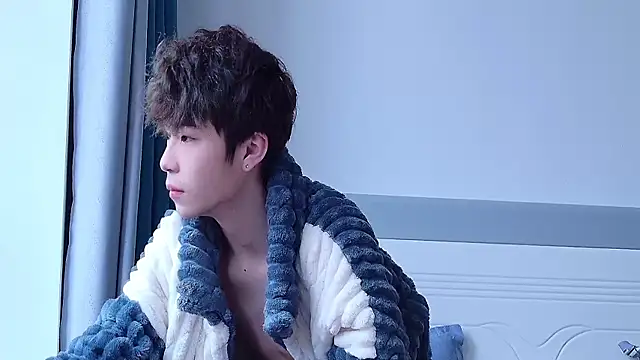 Stuffy-111 online show from October 2025 04:55:02 AM