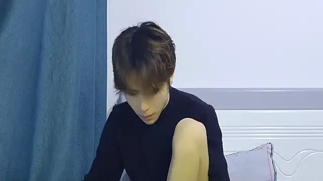 Stuffy-111 online show from April 2026 04:19:01 PM