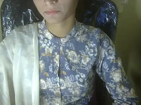 Snapshot of Shezi_N chatting on November 2025 01:36:02 PM Shezi N online show from November 2025 01:36:02 PM