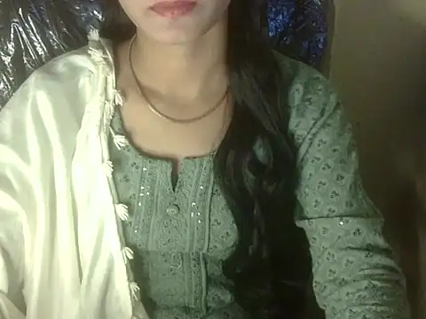 Snapshot of Shezi_N chatting on December 2025 03:25:01 PM Shezi N online show from December 2025 03:25:01 PM