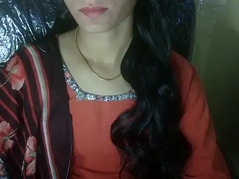 Snapshot of Shezi_N chatting on November 2025 01:48:01 PM Shezi N online show from November 2025 01:48:01 PM