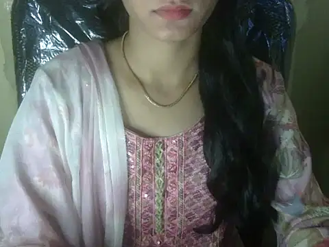 Snapshot of Shezi_N chatting on November 2025 04:12:02 PM Shezi N online show from November 2025 04:12:02 PM