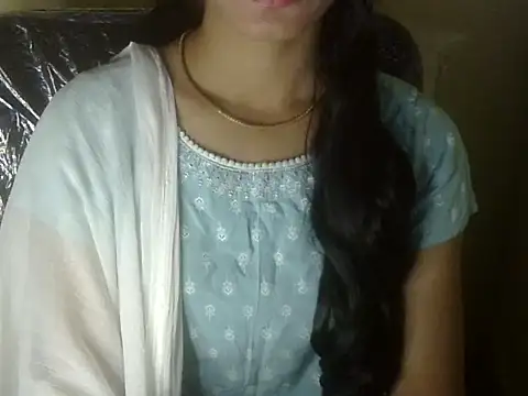 Snapshot of Shezi_N chatting on November 2025 05:14:02 PM Shezi N online show from November 2025 05:14:02 PM