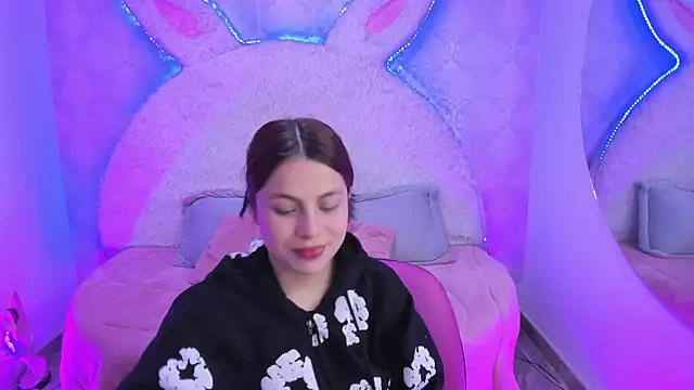 valentina clk online show from February 2026 01:11:02 PM