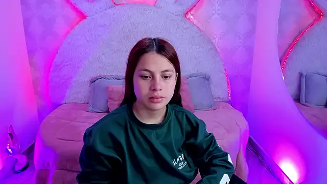 valentina clk online show from February 2026 01:00:01 PM