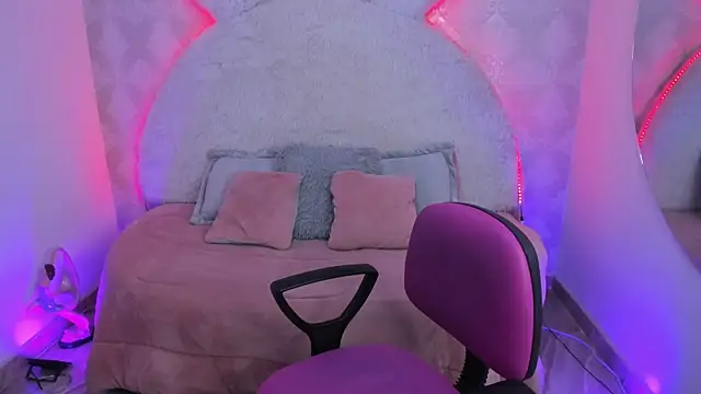 valentina clk online show from November 2025 01:00:02 PM