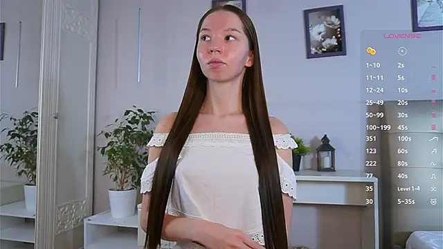 MayaHjelm online show from November 2025 05:41:01 AM