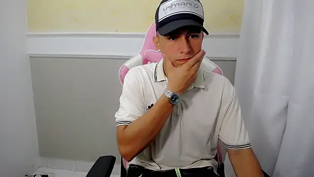 Danny dry online show from October 2025 01:21:02 PM