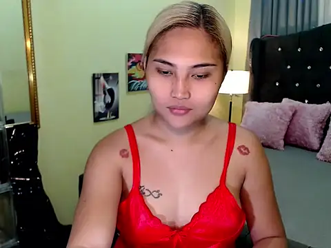 Sammyloove online show from May 2026 01:17:01 PM