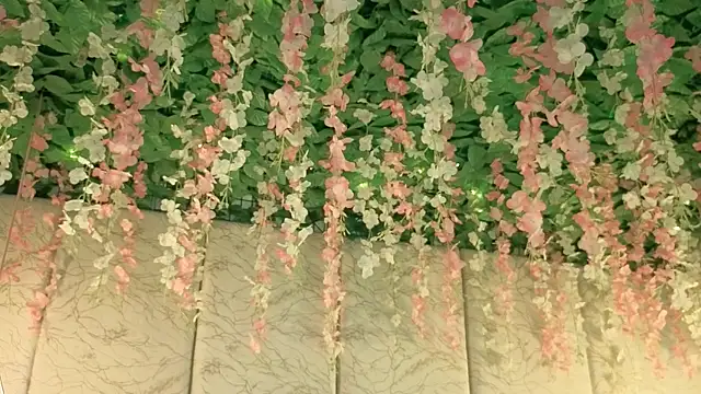 Rynka  online show from April 2026 04:03:01 AM